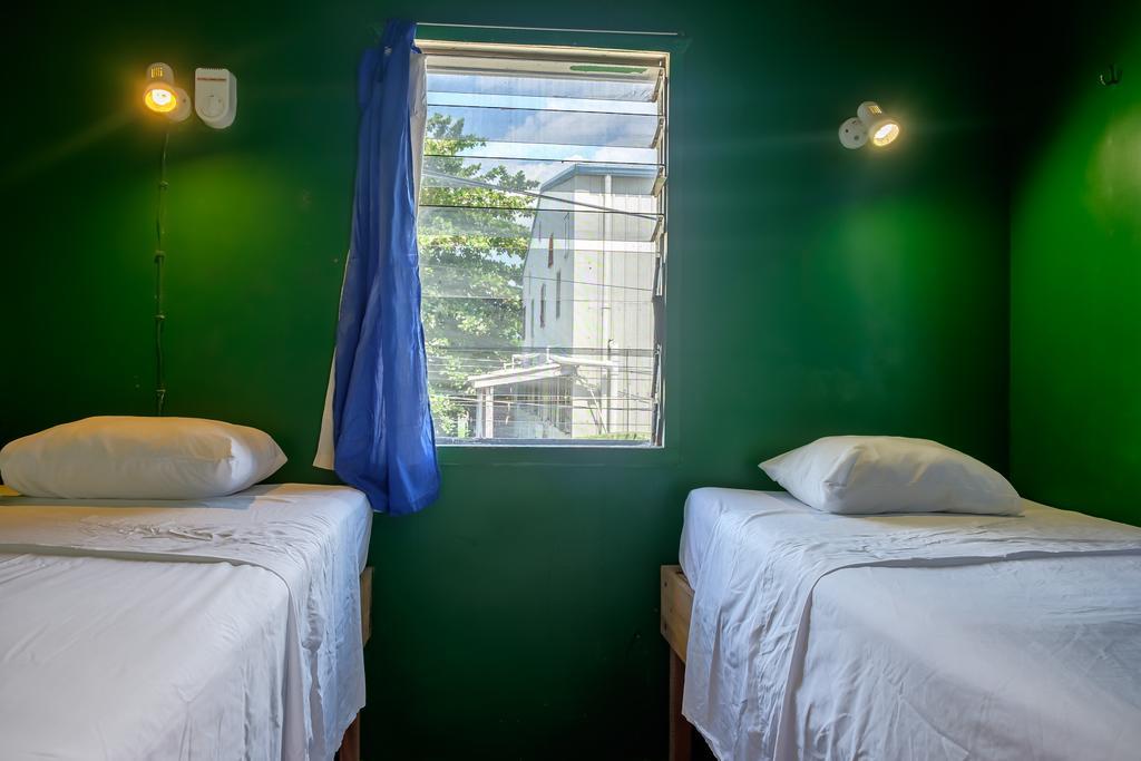Pedro'S Hotel & Inn San Pedro  Habitación foto